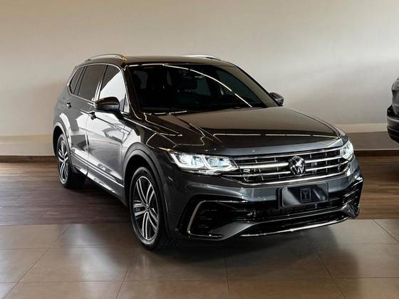 VOLKSWAGEN TIGUAN 2.0 300 TSI GASOLINA ALLSPACE R-LINE AUTOMÁTICO